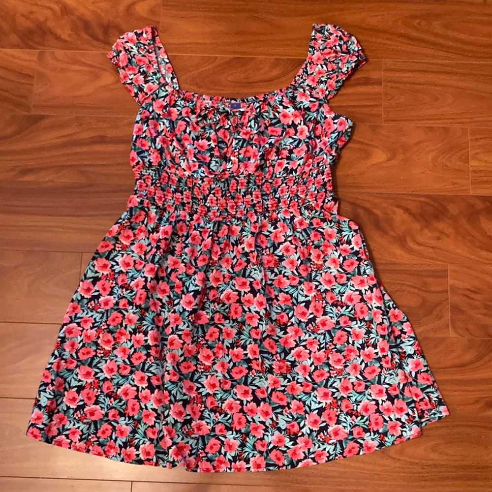Old Navy pink floral dress, size L